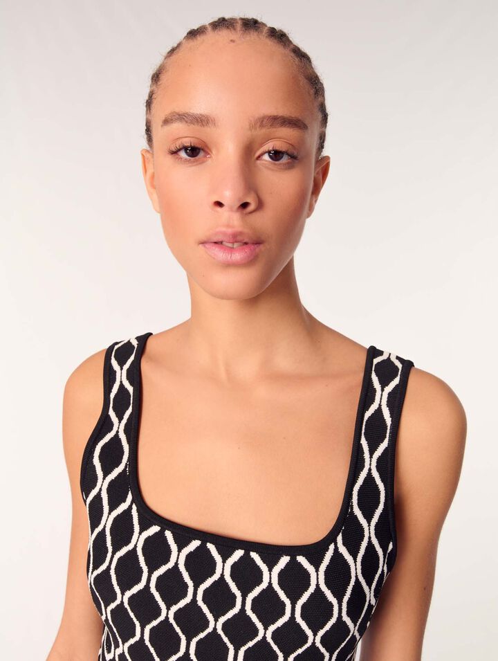 Short patterned knit dress