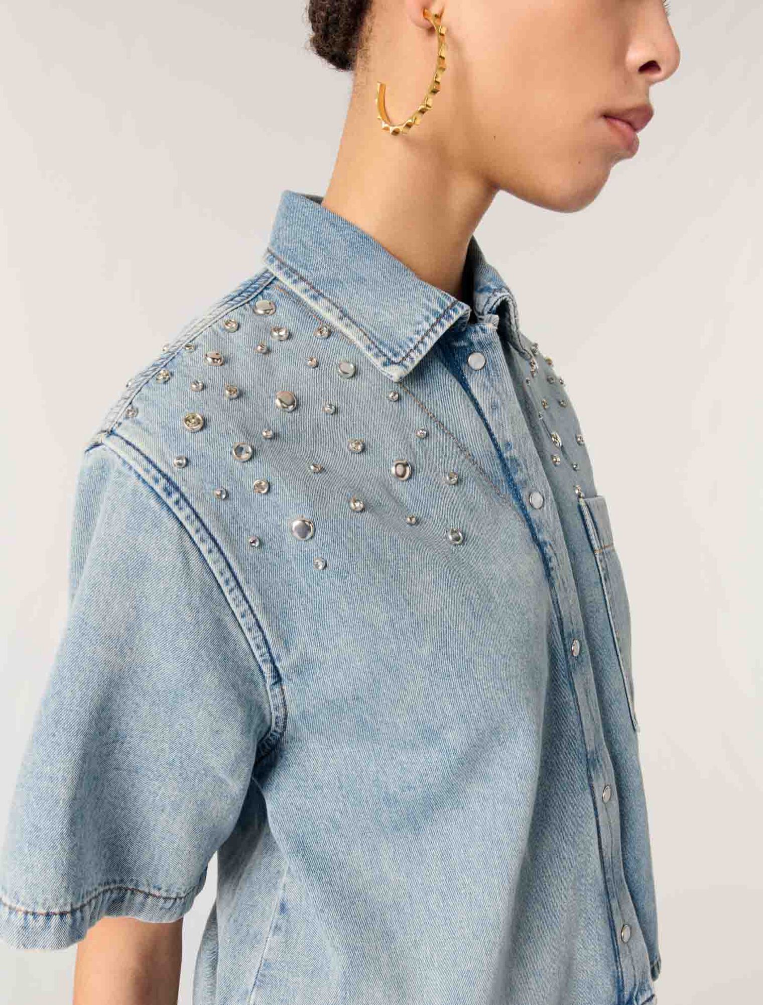 Chemise en denim à studs