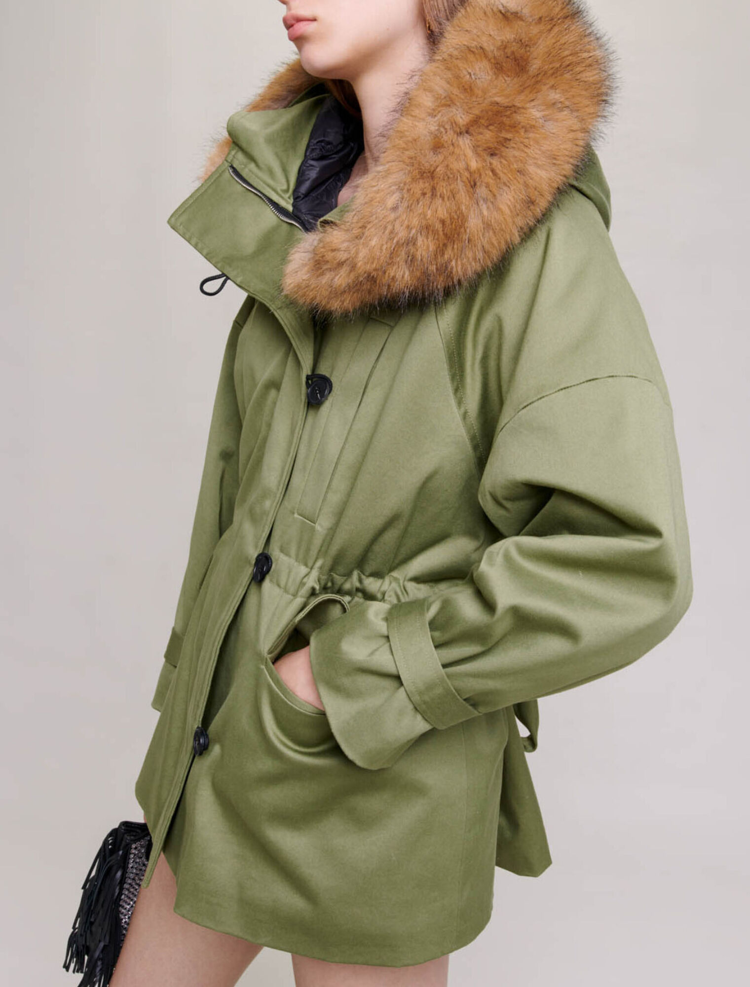 Parka courte à capuche
