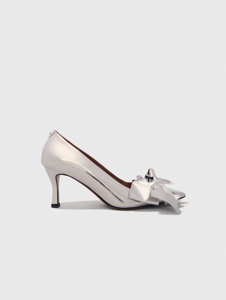 Escarpins en cuir et détail nœud