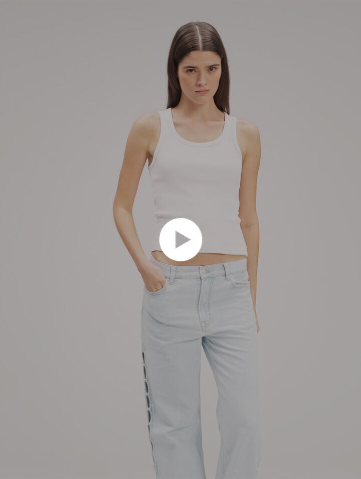 Jean large ouvert &agrave; d&eacute;tails strass&eacute;