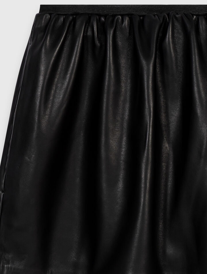 Jupe courte en cuir