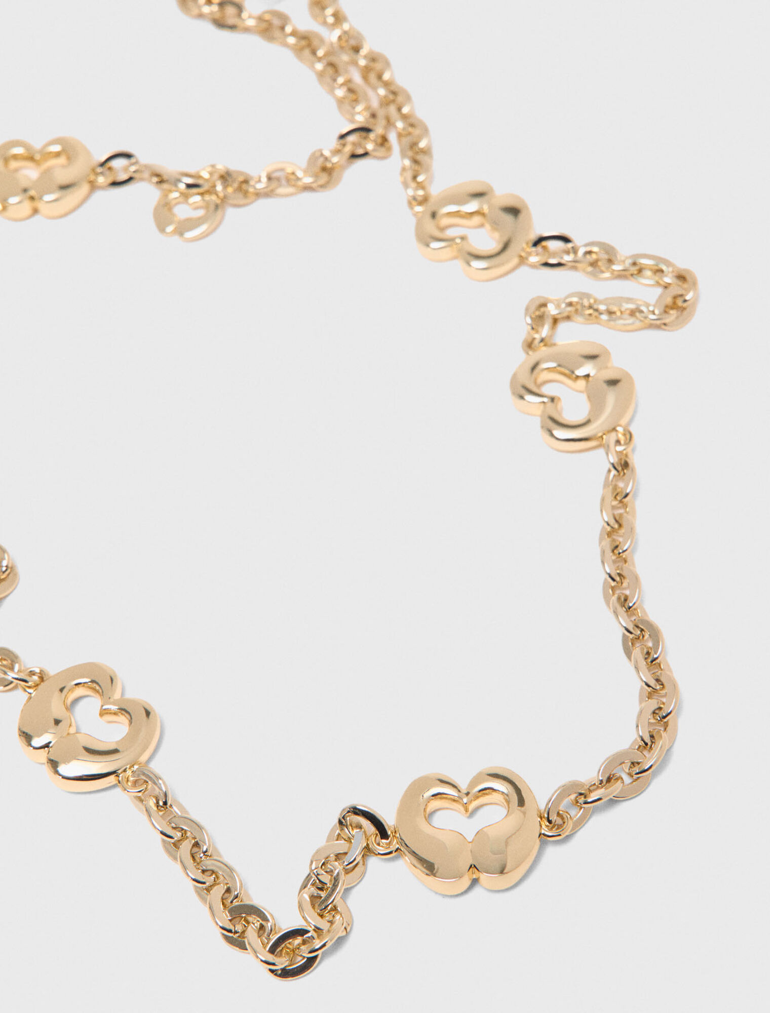 Chain belt with logo details