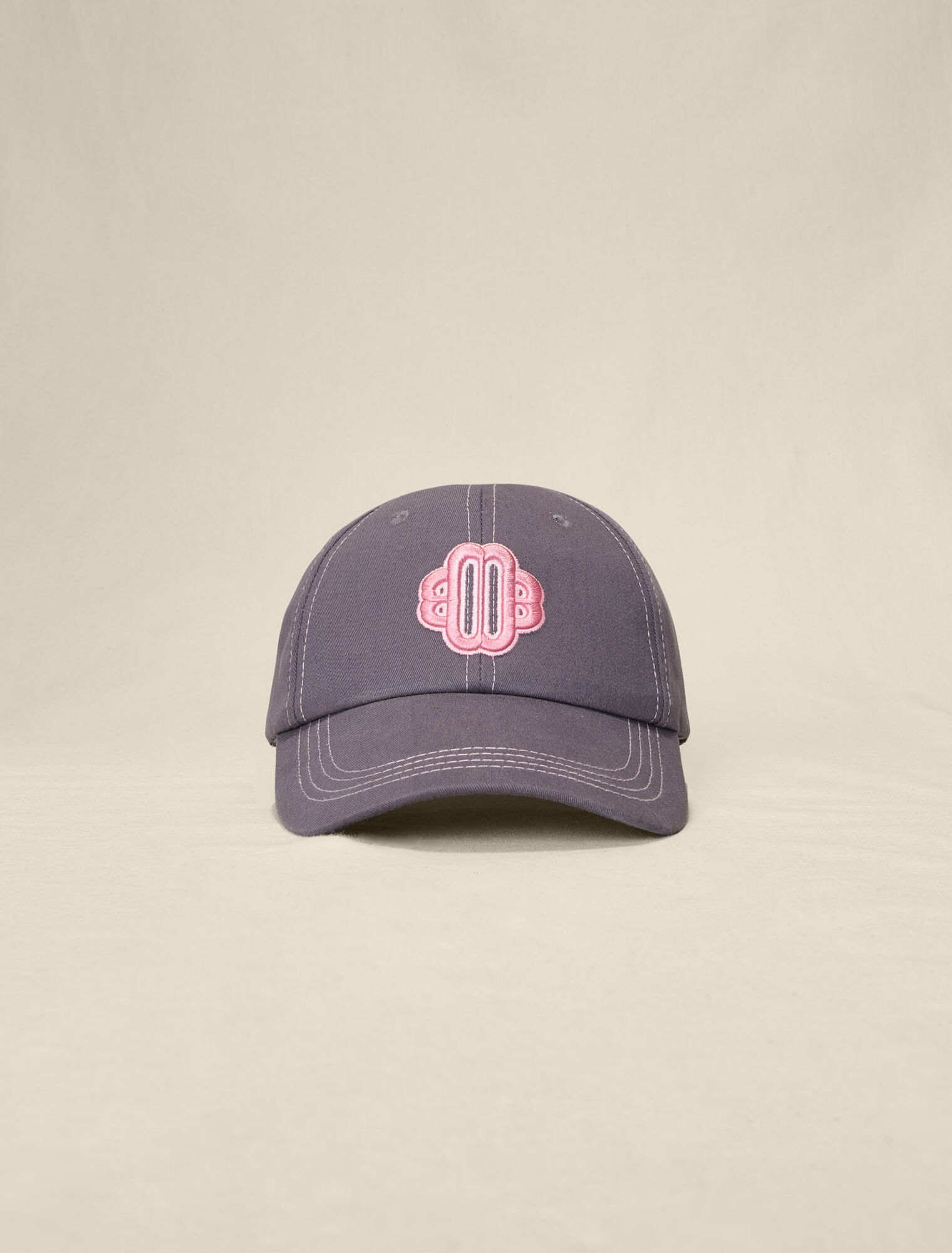 Cotton cap with Clover logo