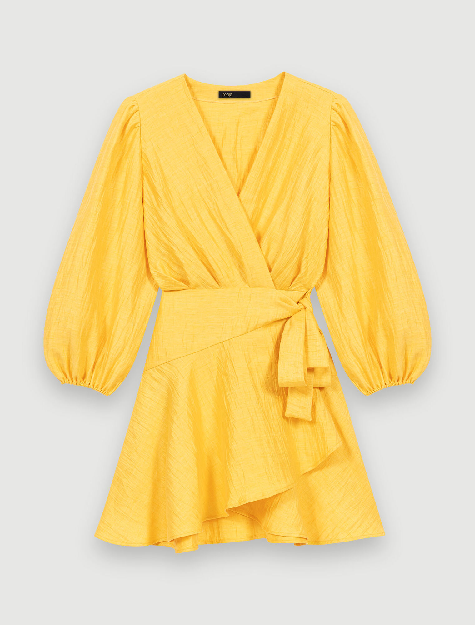 Wrap dress with tie
