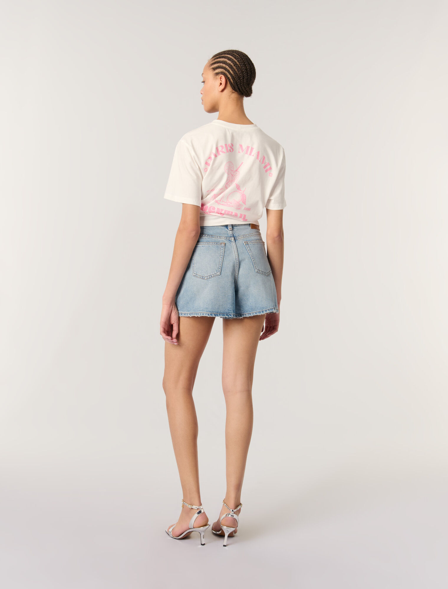 Short en denim à studs