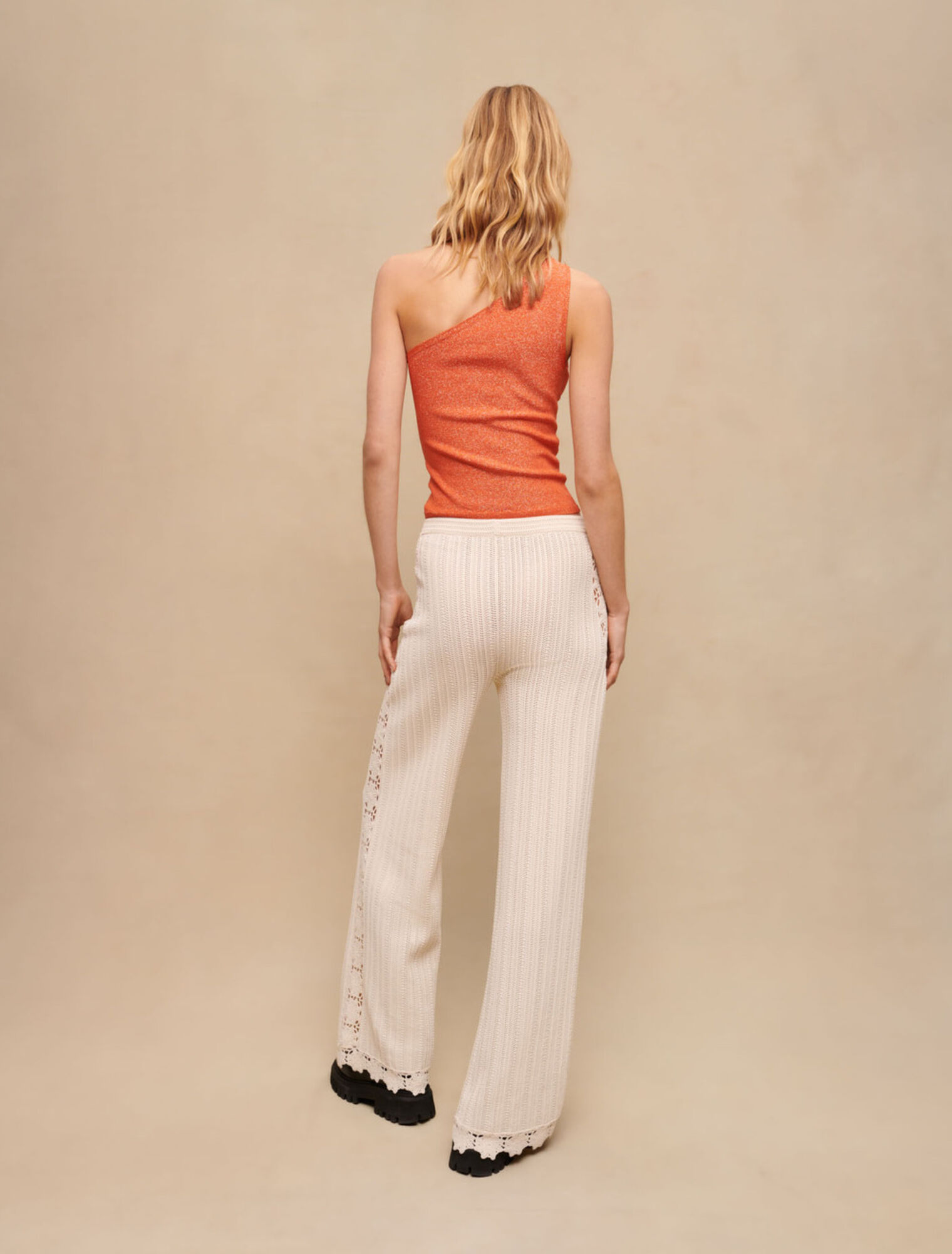Haut asymétrique brillant