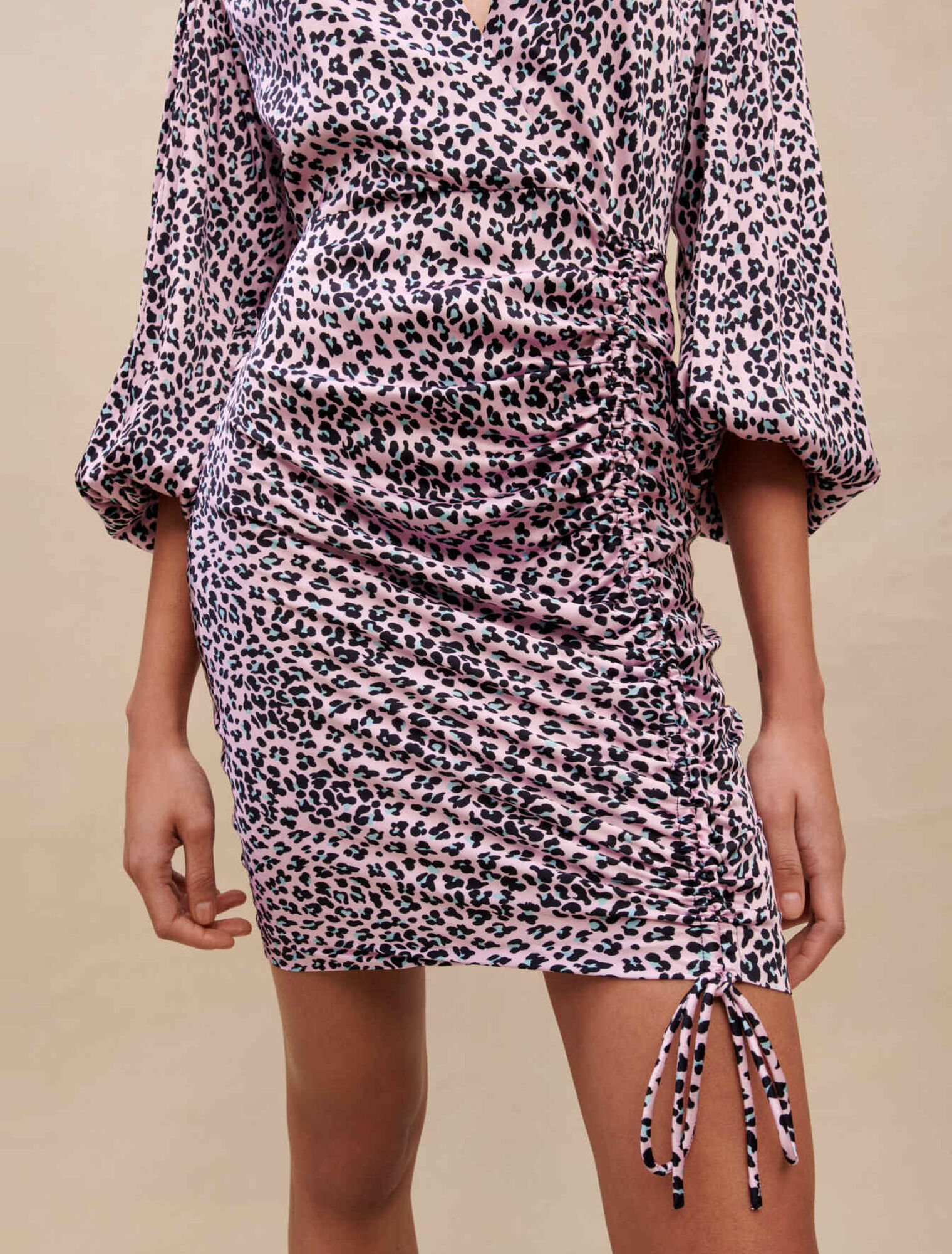 Robe drapée à motif léopard