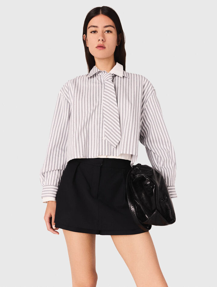 Chemise rayée strassée avec cravate 