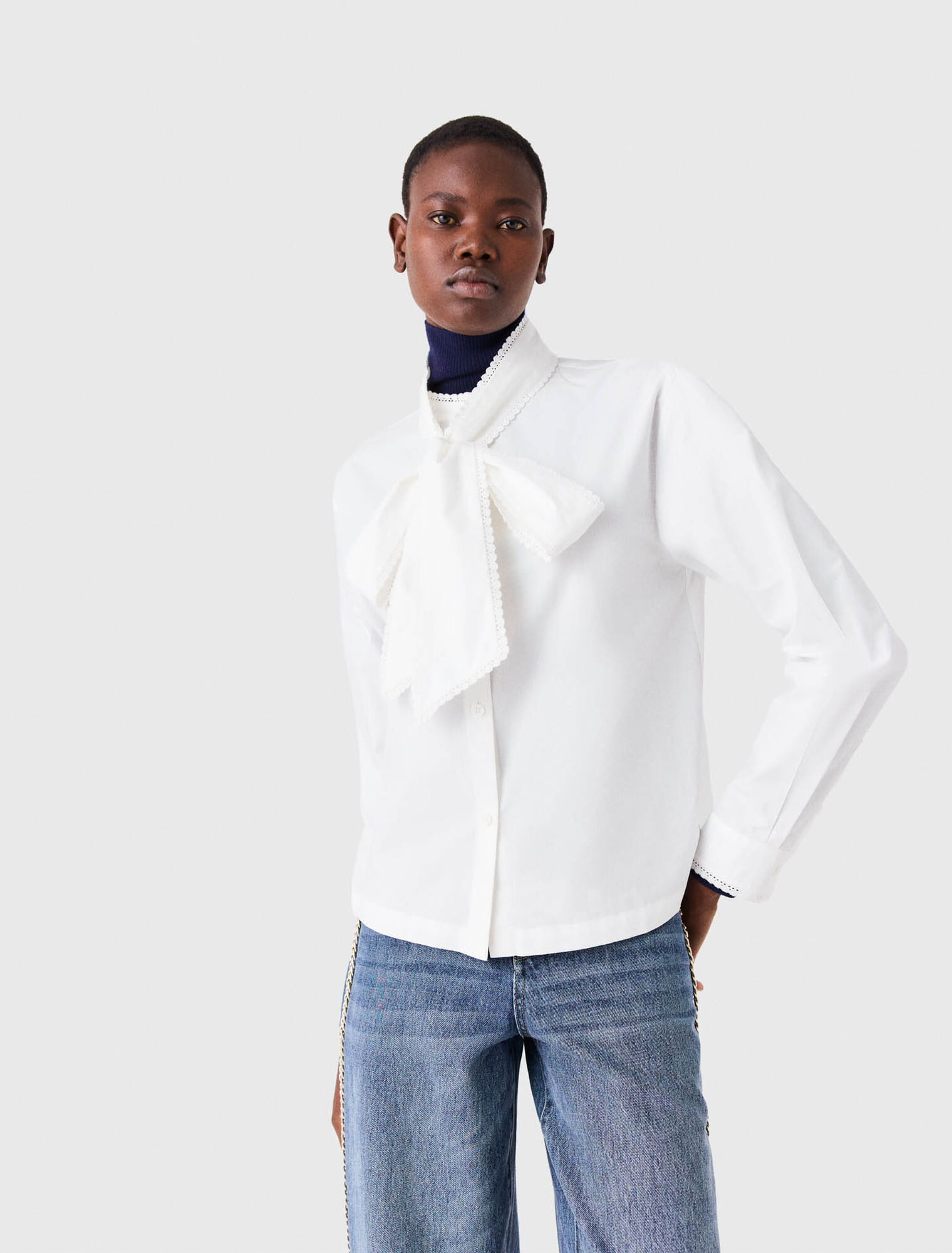 Shirt with removable pussy bow