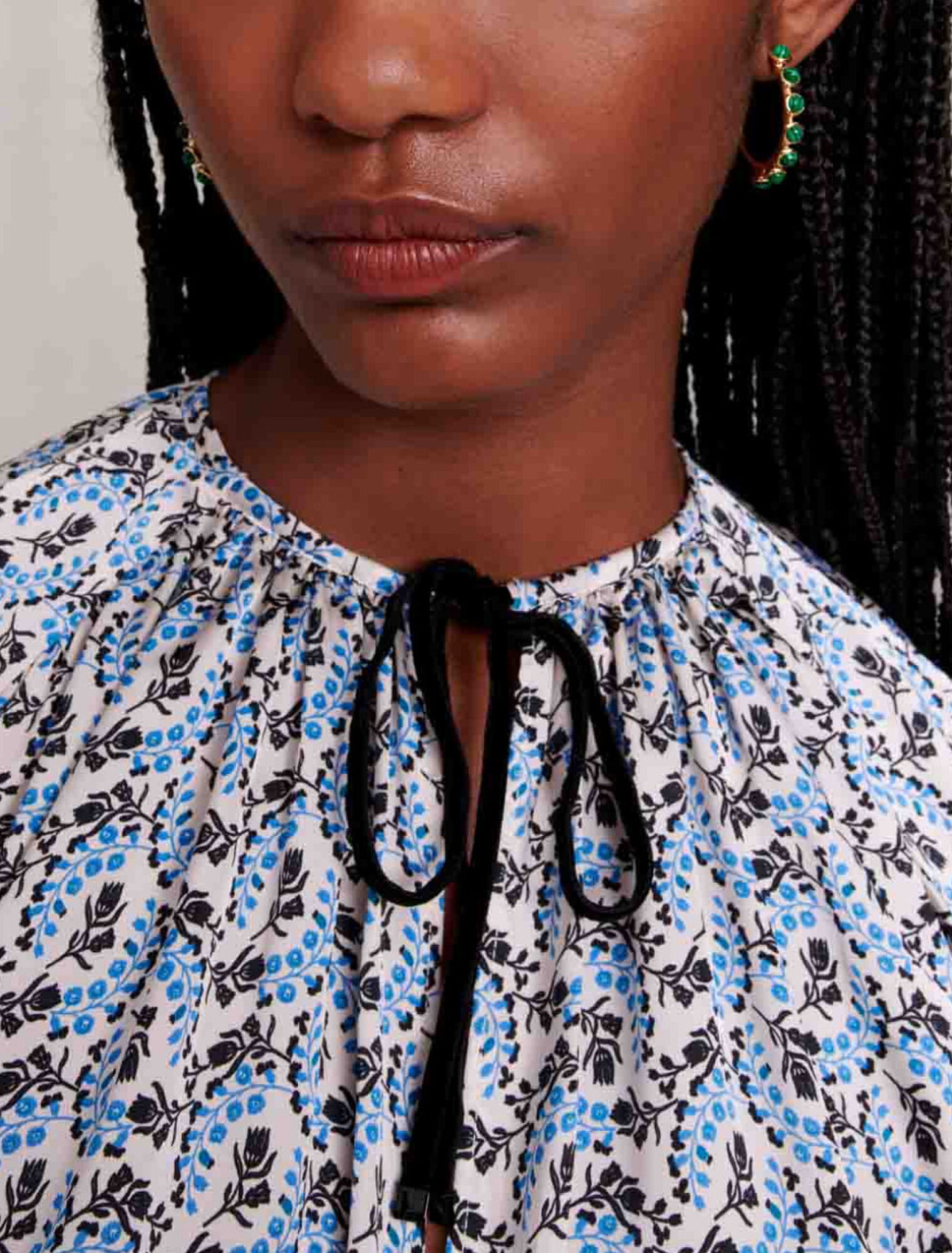 Loose-fitting satin-look blouse