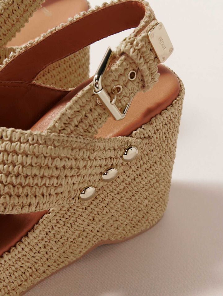 Wedge sandals with raffia effect