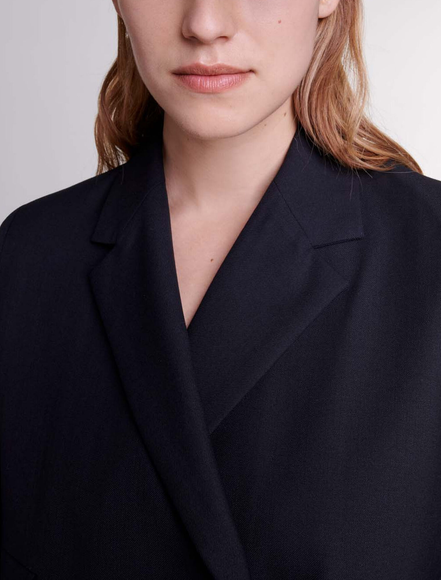 Short straight-fit jacket