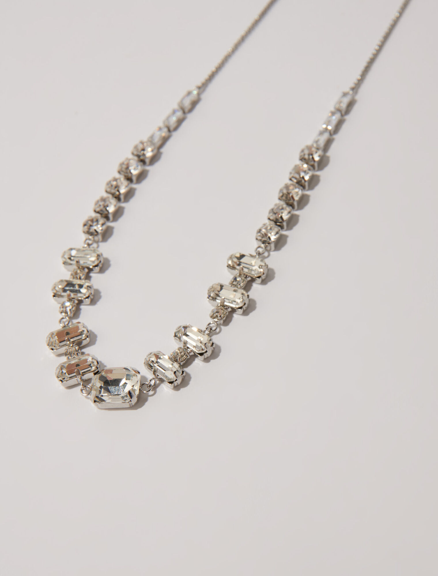 Collier chocker doré à strass