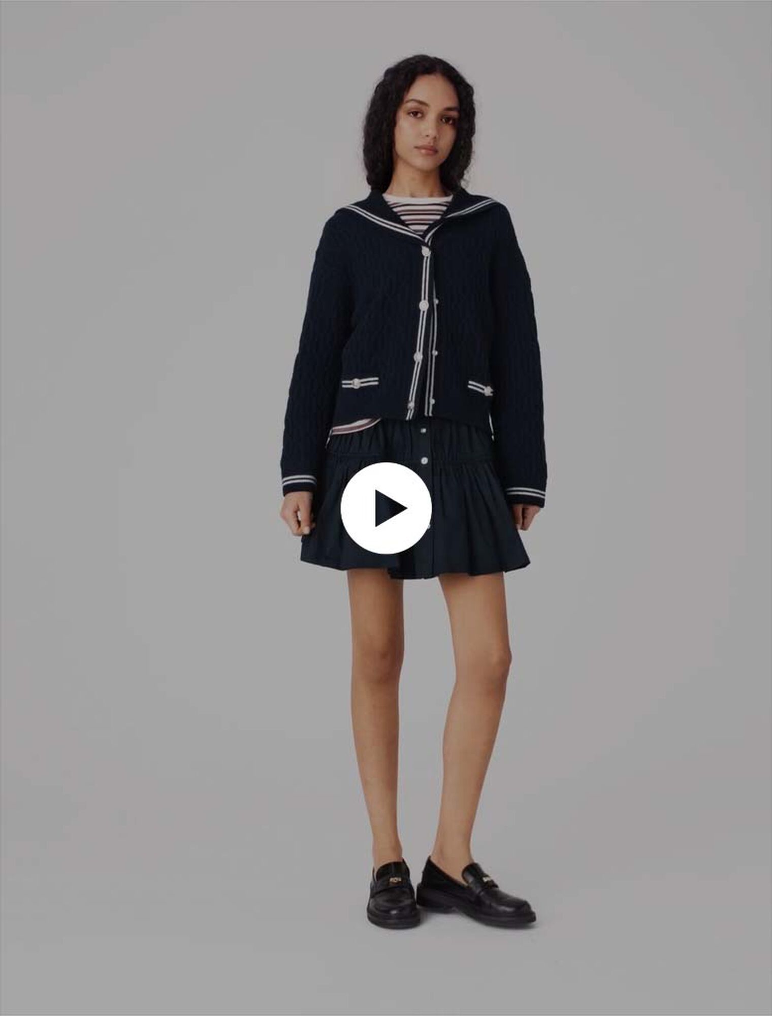 Cardigan torsad&eacute; avec col bateau