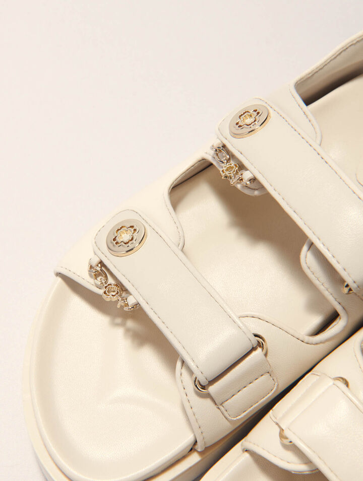 Sandales plates en cuir