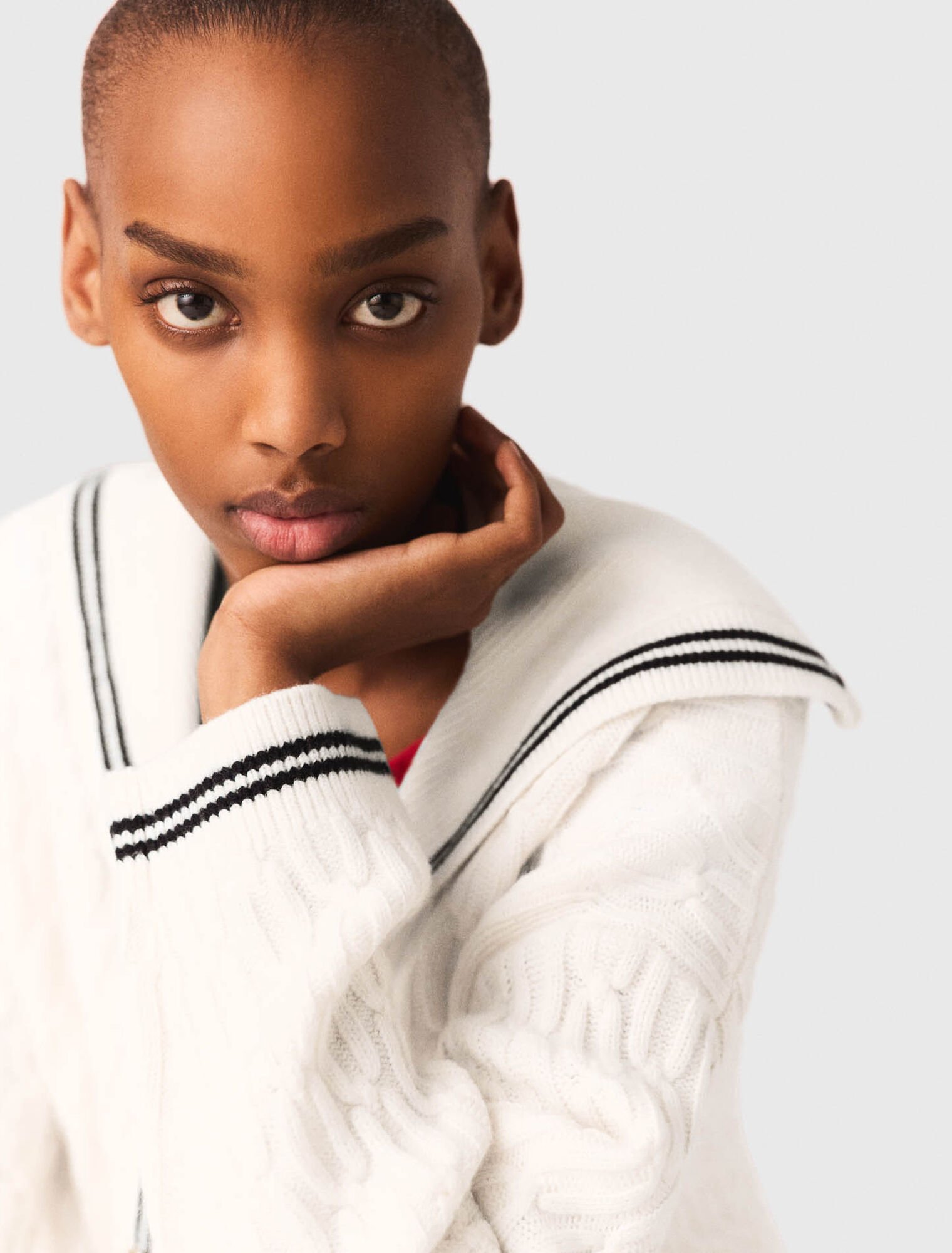 Cardigan torsad&eacute; avec col bateau