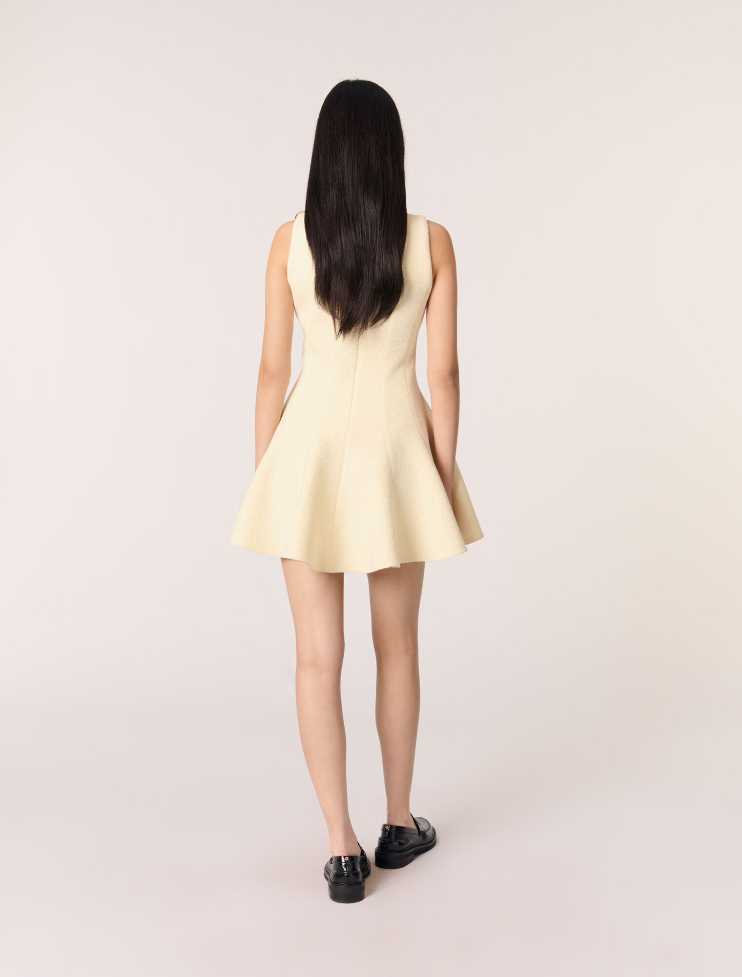 Robe courte en tweed
