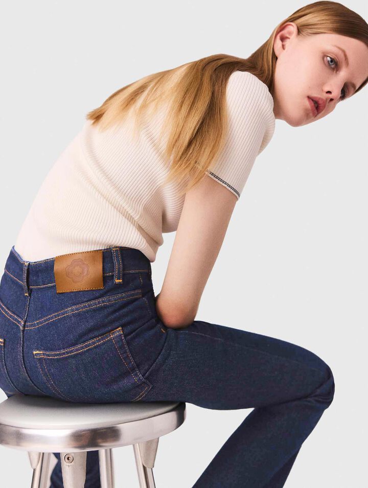 Denim jeans with pockets