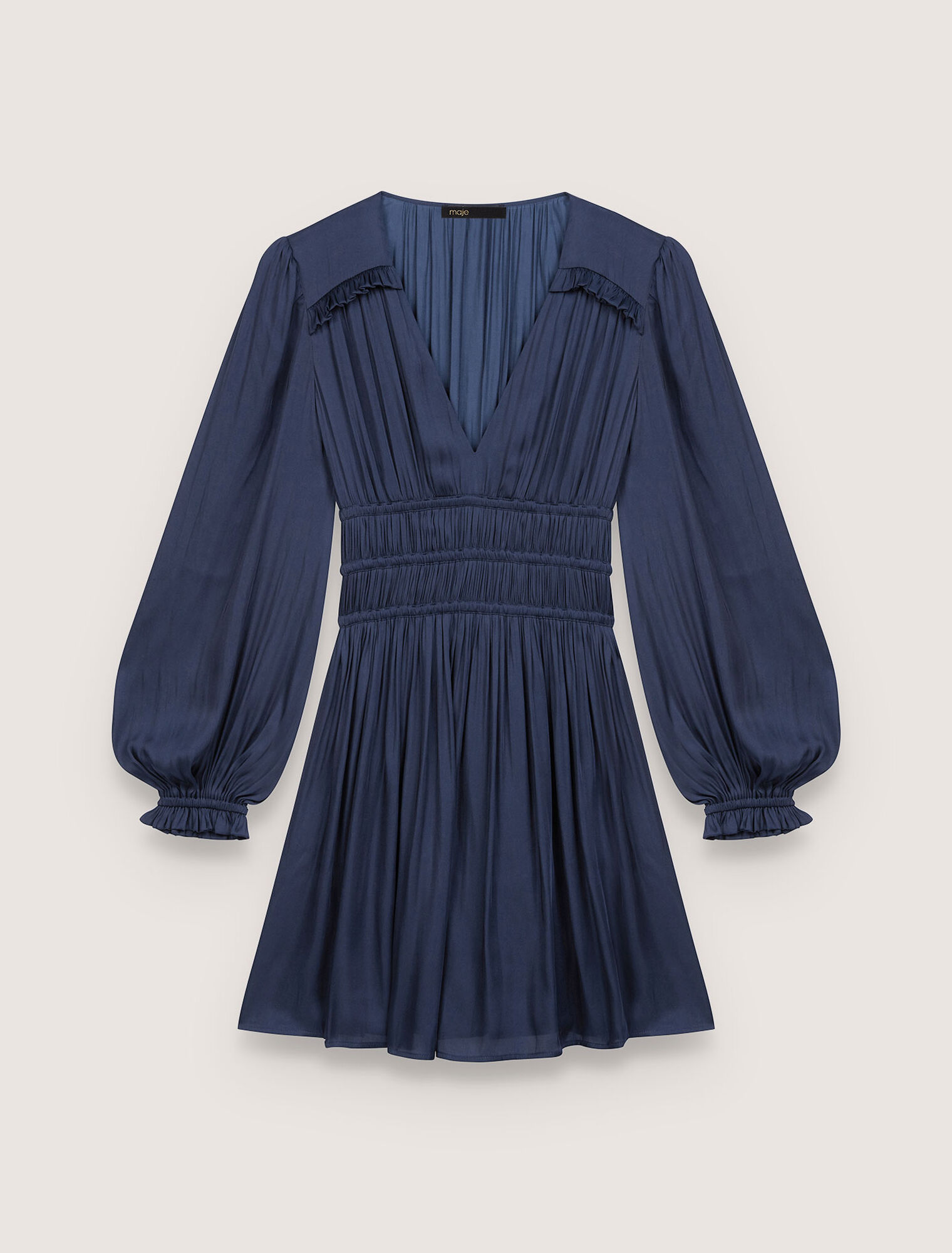 Robe courte satinée à volants