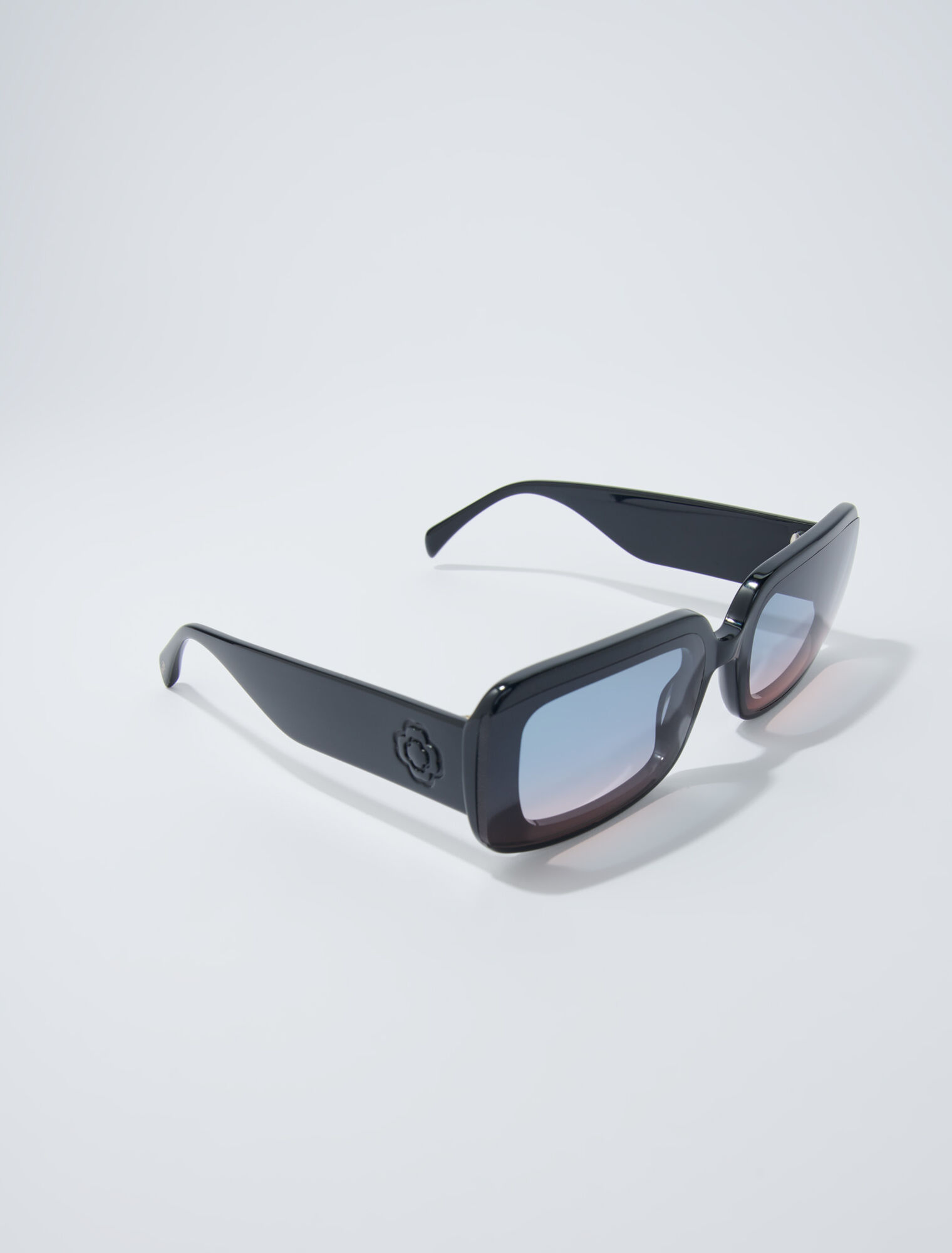 Acetate glasses with smoked lenses