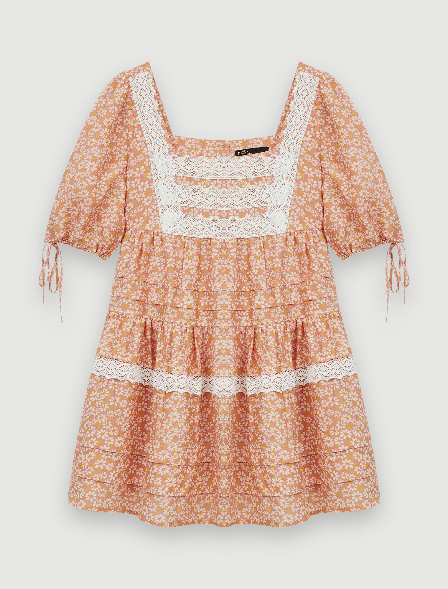 Robe imprimée à galons de dentelles