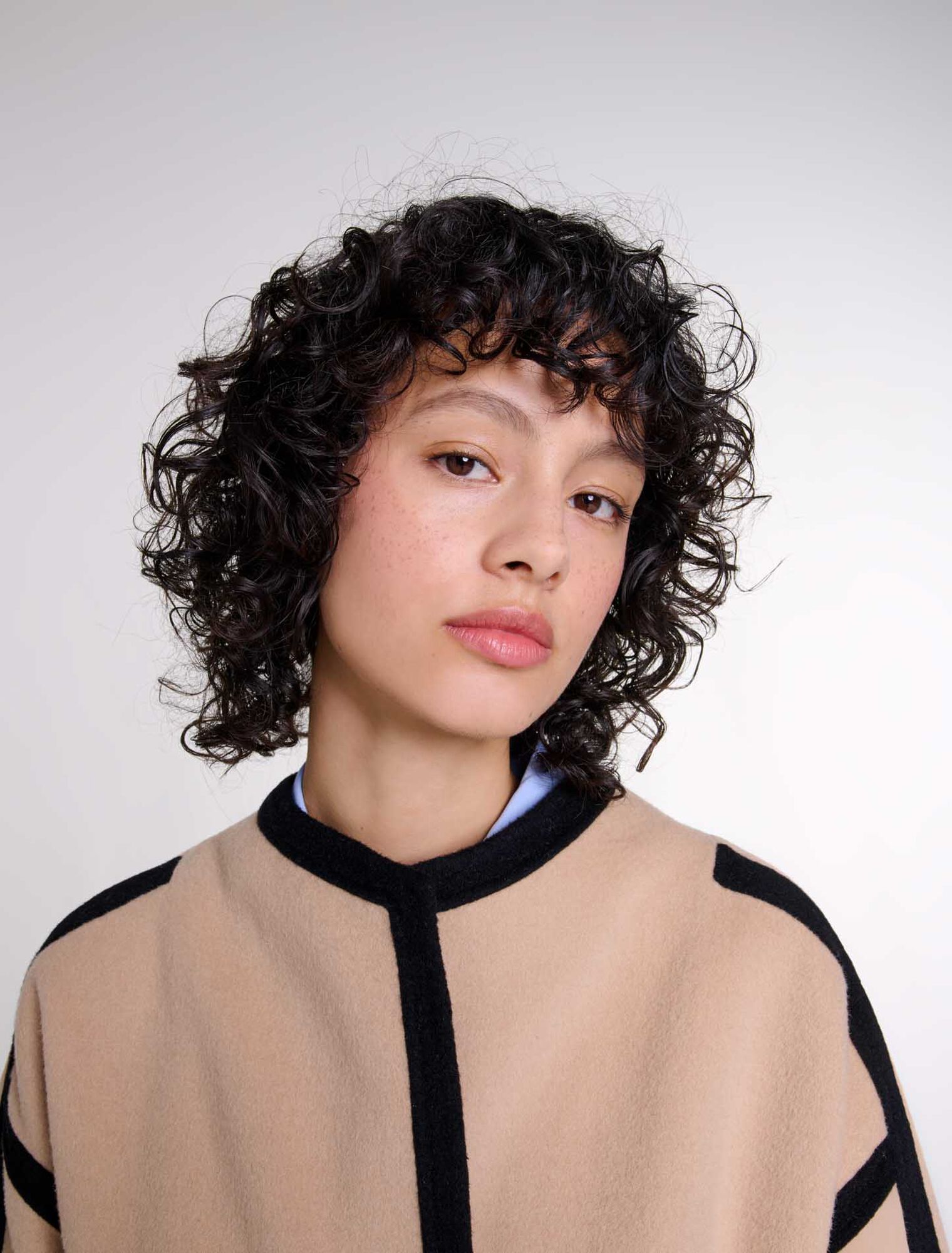 Manteau court bicolore