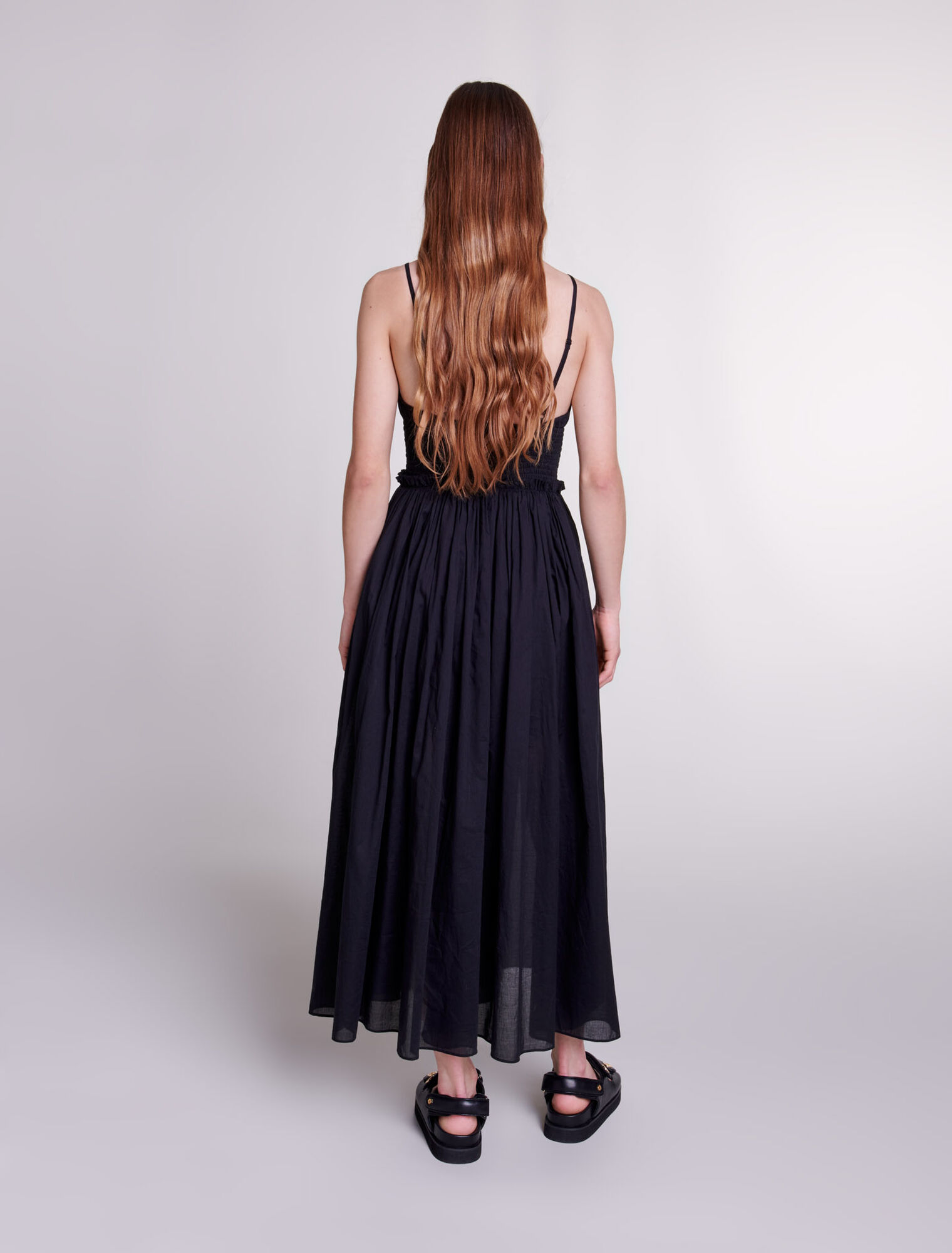 Robe à liens perlés