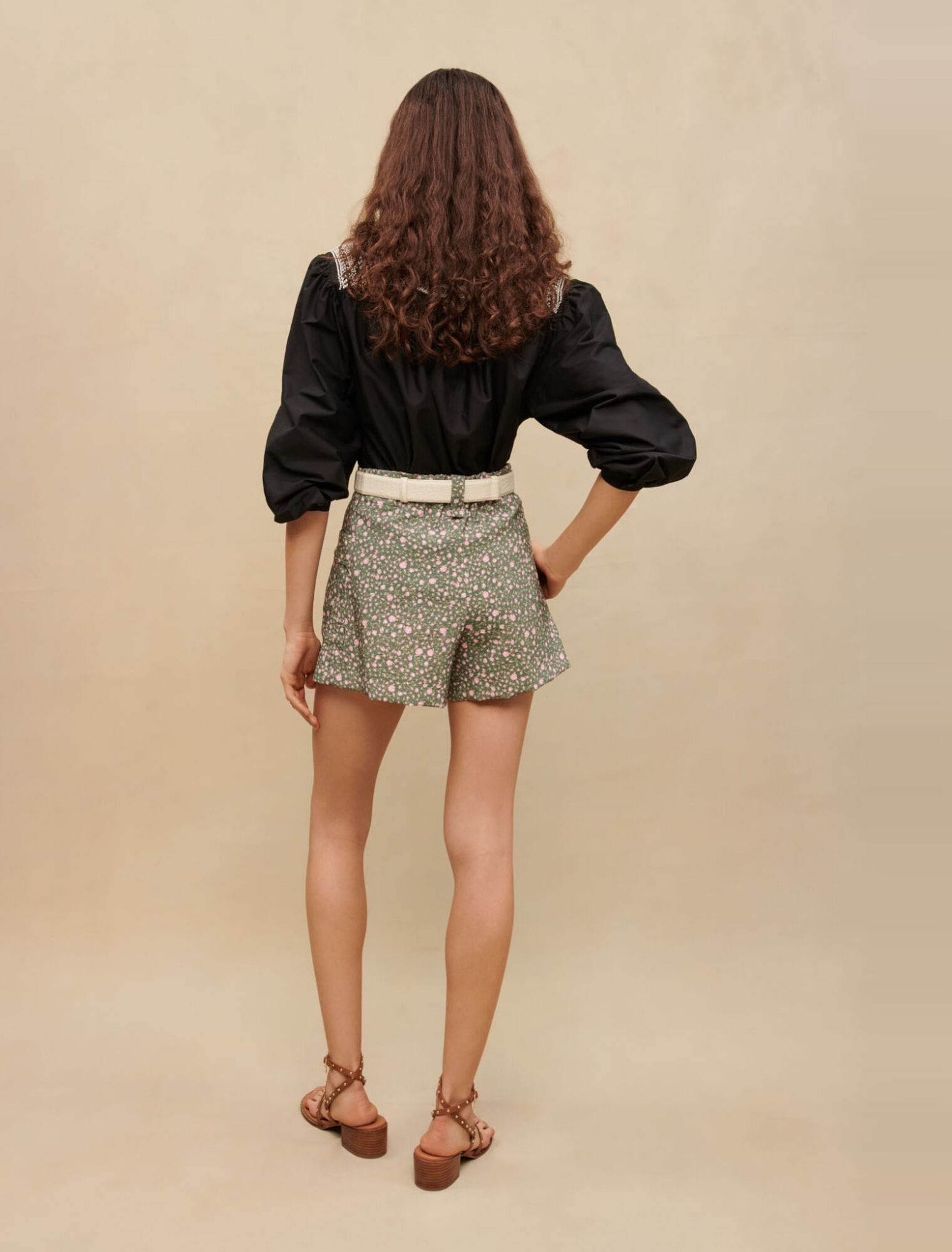 Short imprimé boutons de roses