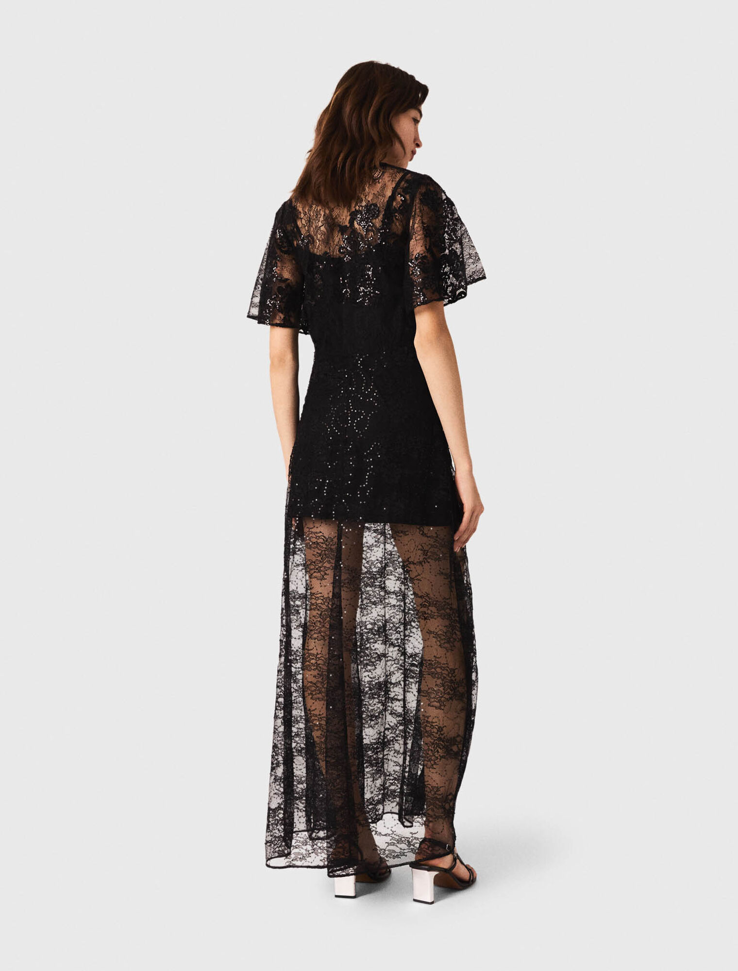 Robe longue en dentelle Robe longue en dentelle