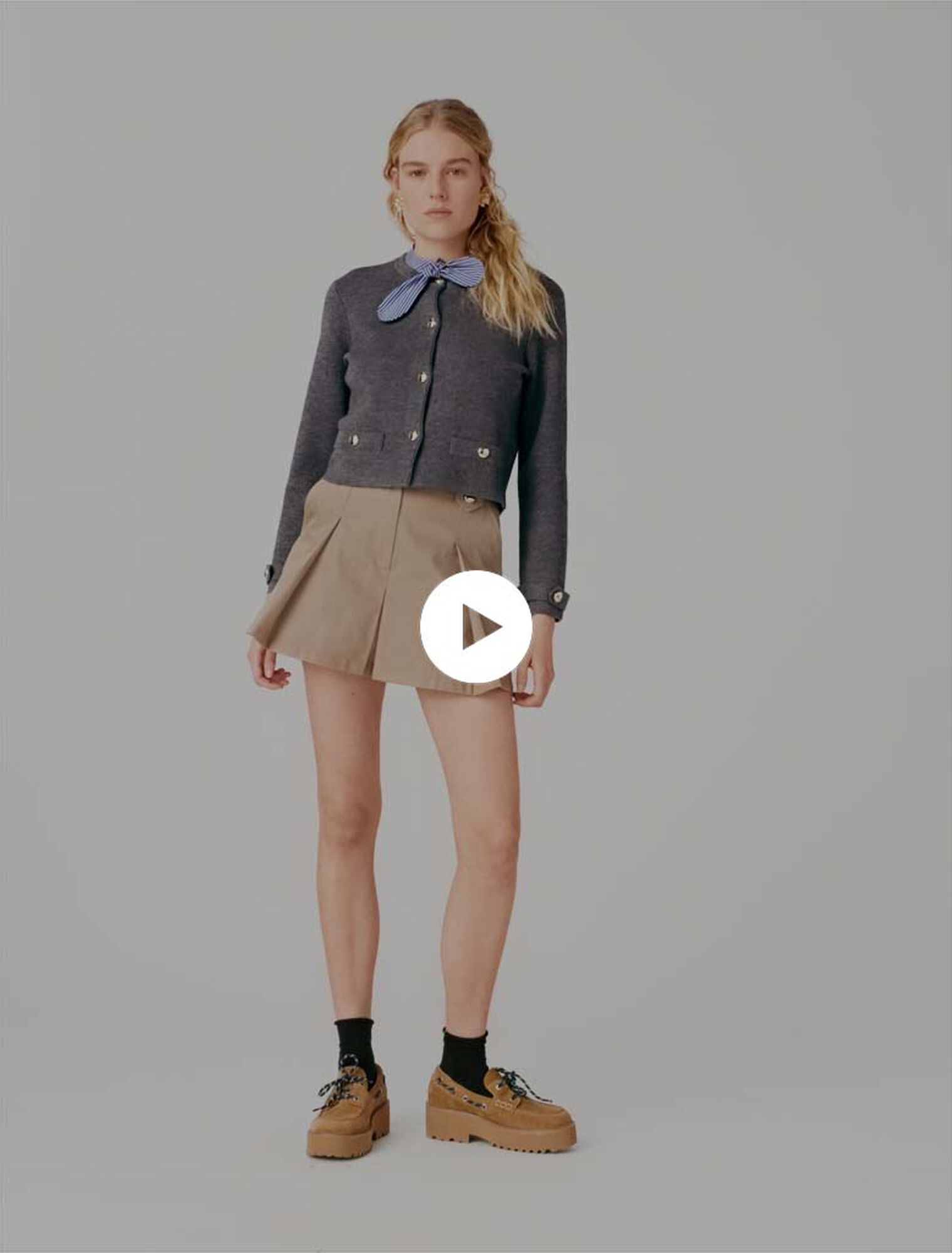 Cardigan with removable tie