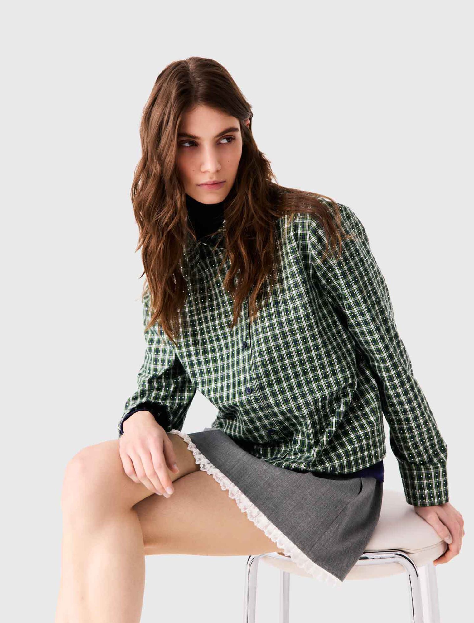 Chemise strass&eacute;e avec cravate