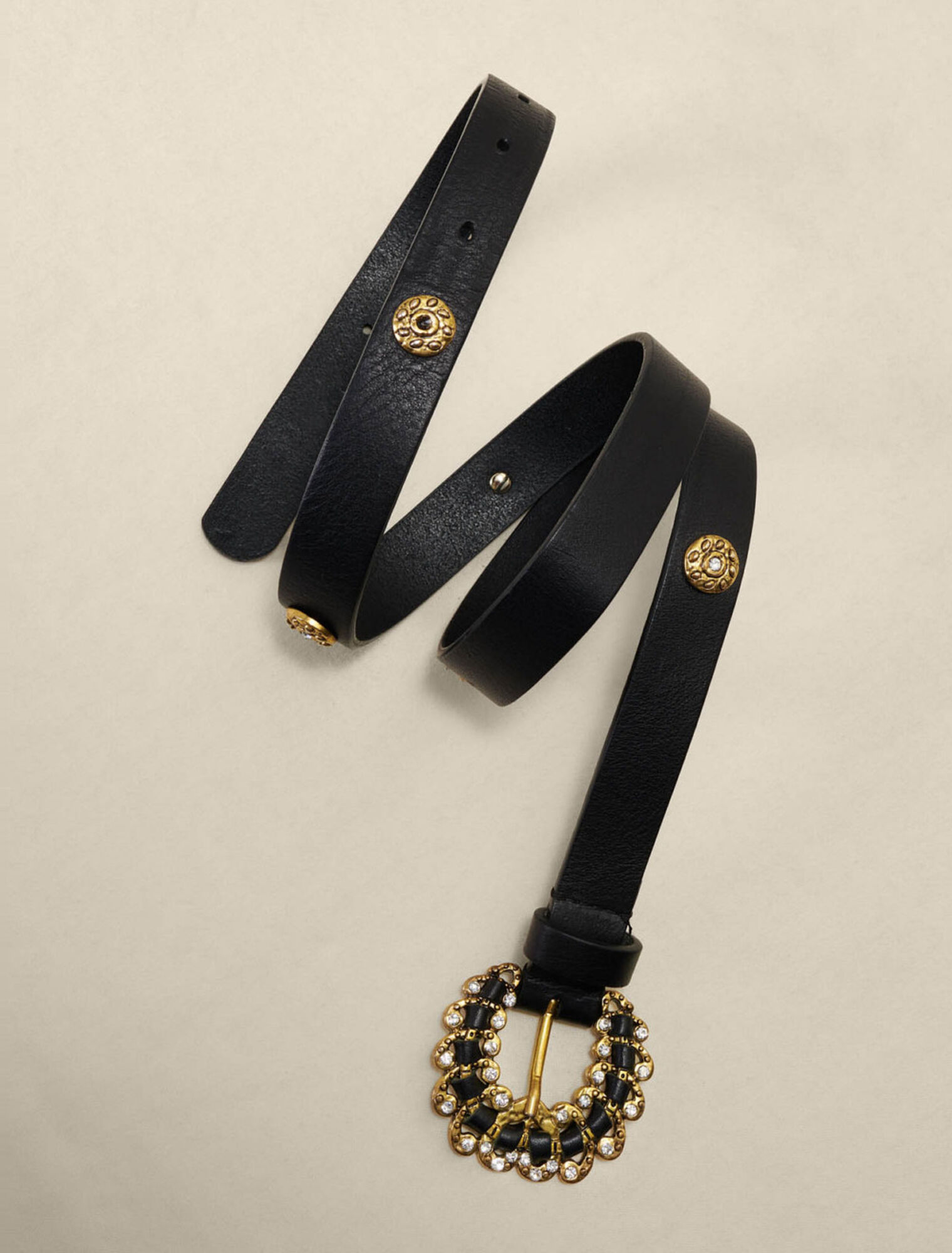 Ceinture en cuir ornée de strass