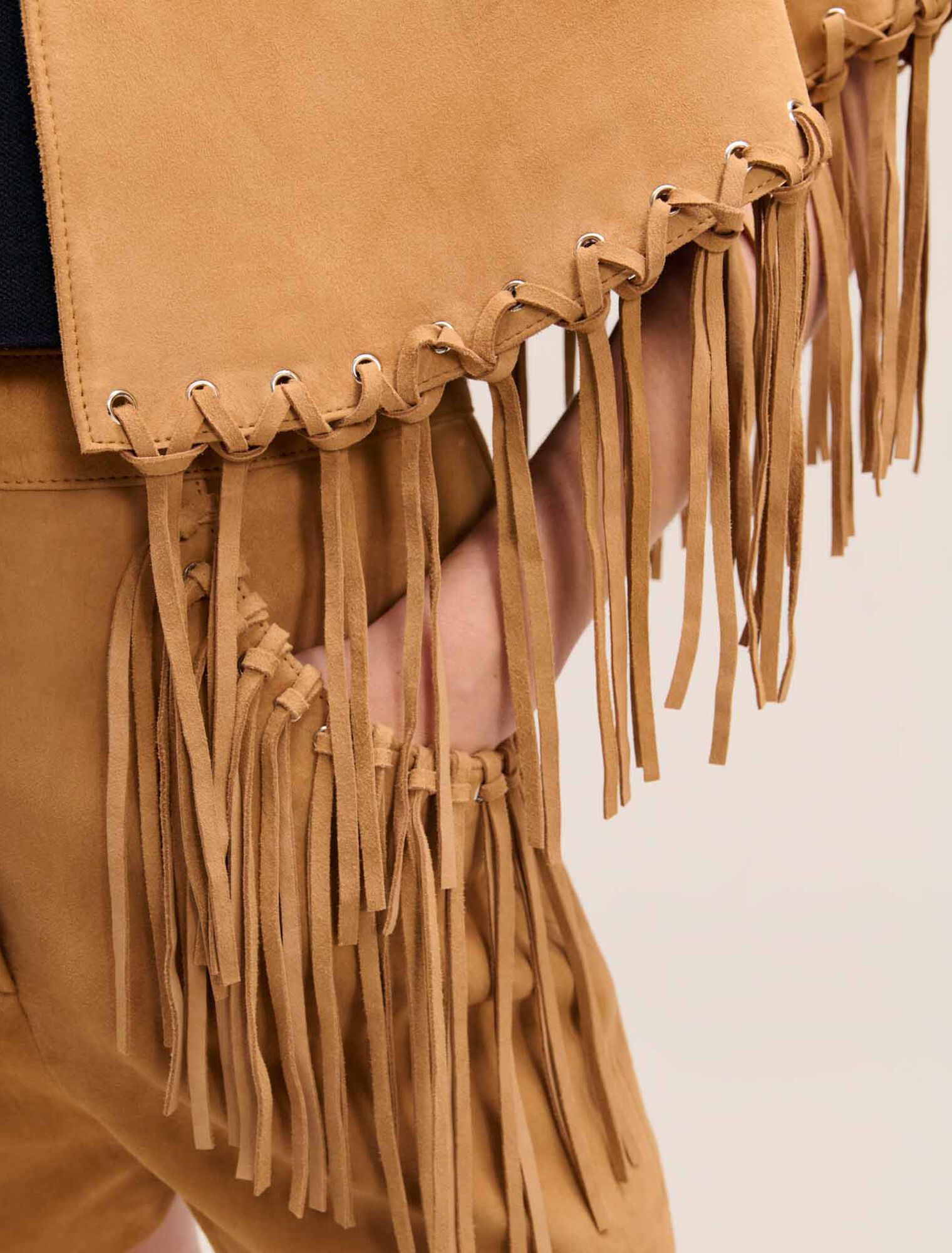Short leather fringed coat