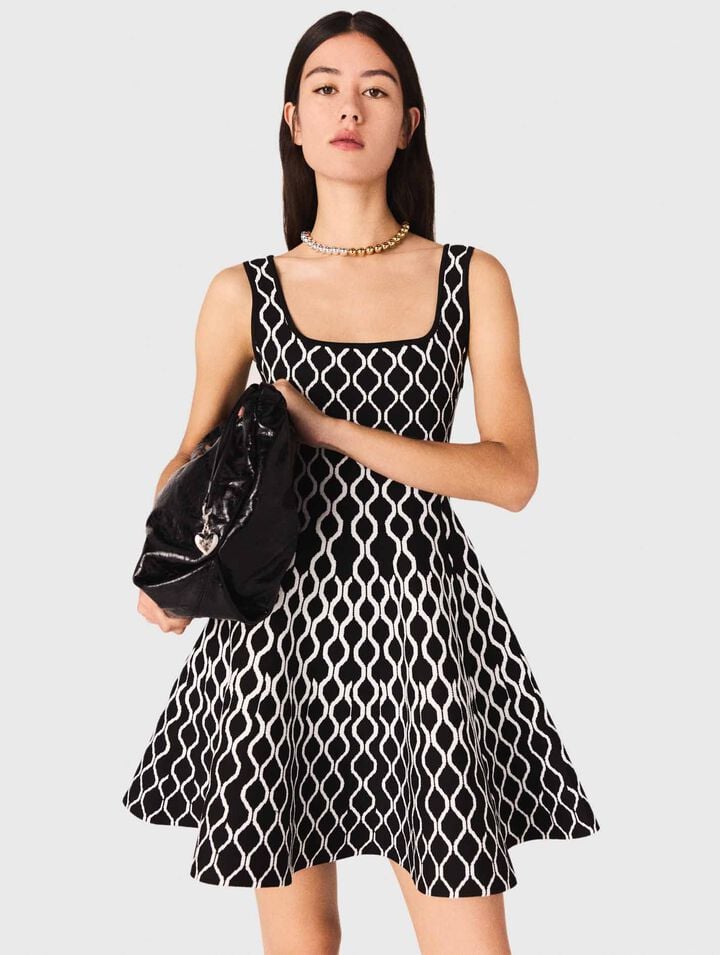 Short patterned knit dress