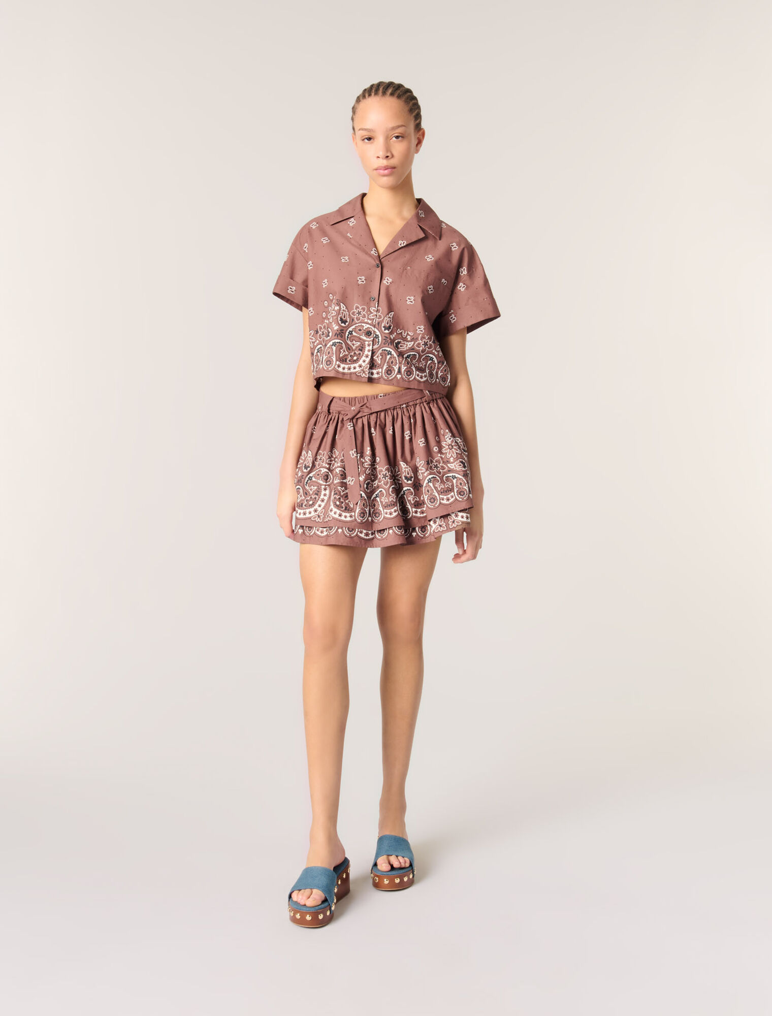 Chemise courte imprimée à strass