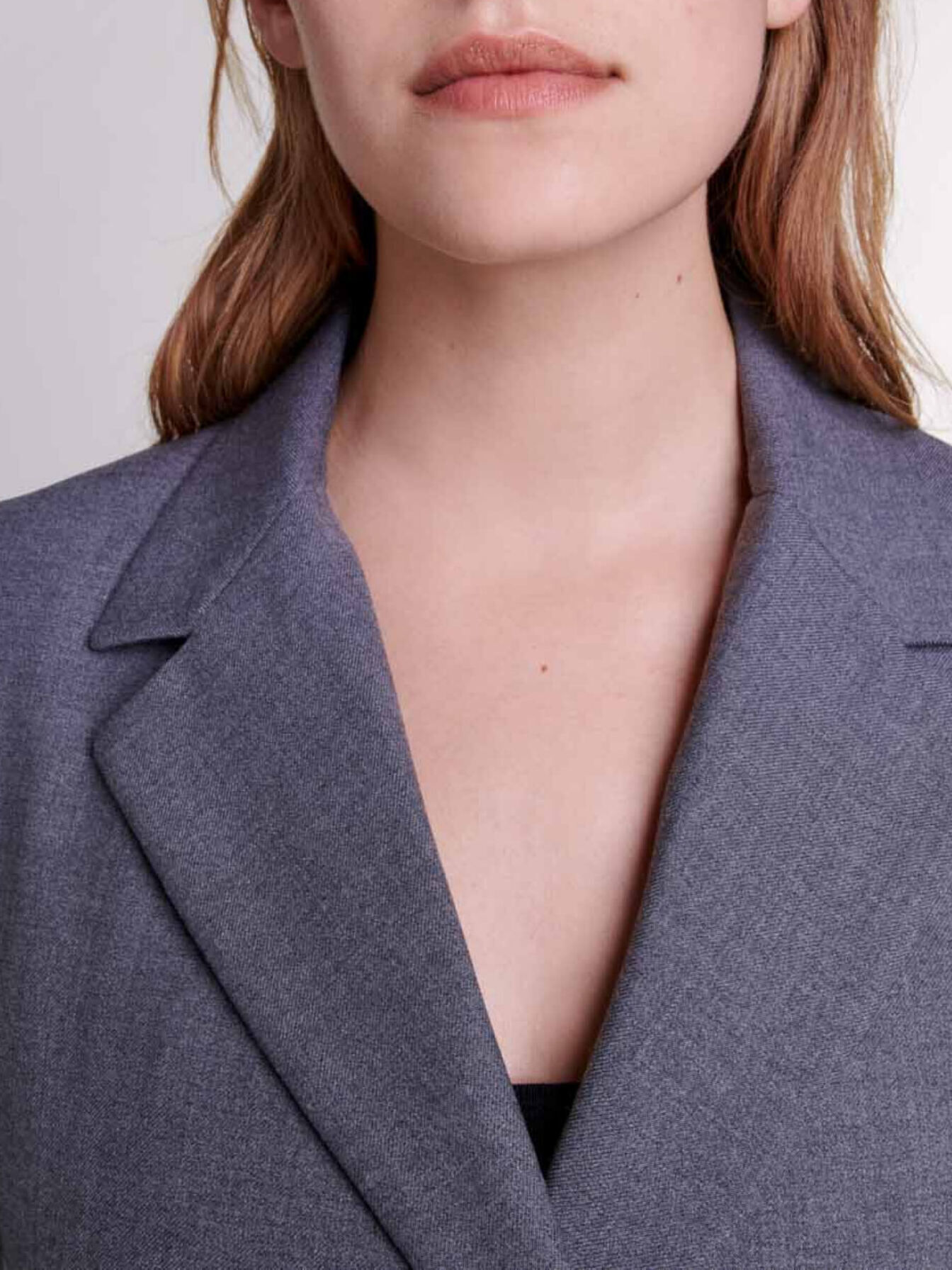 めい　0710 Suit jacket with chain belt Black / Gray For Women | Maje