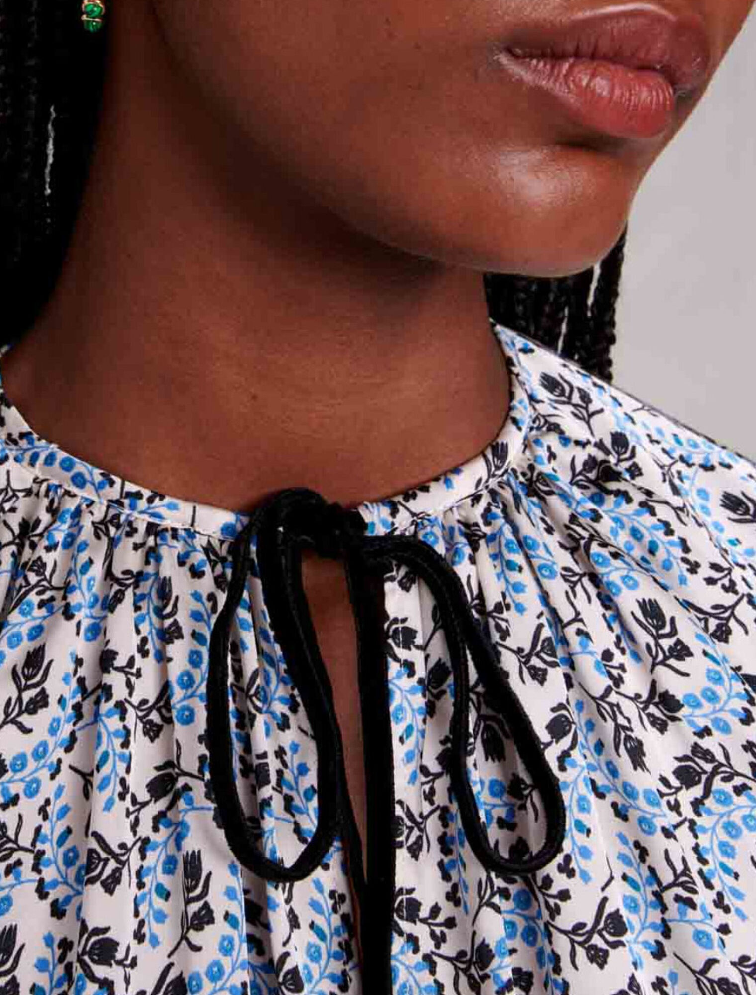 Loose-fitting satin-look blouse