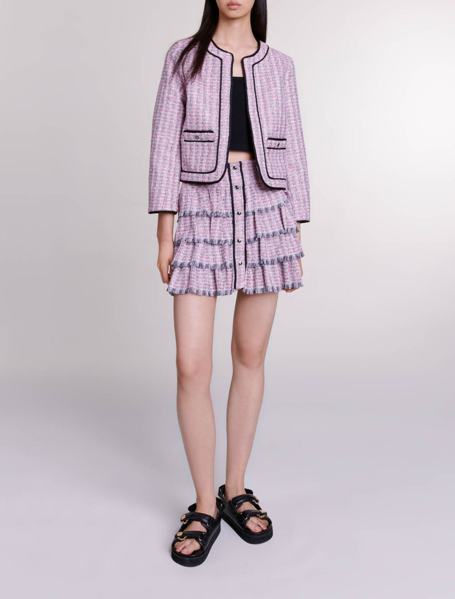 Short tweed skirt