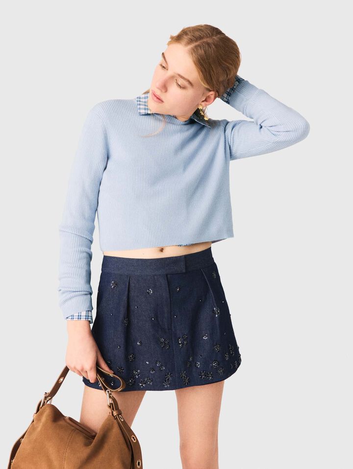 Jewel button back sweater