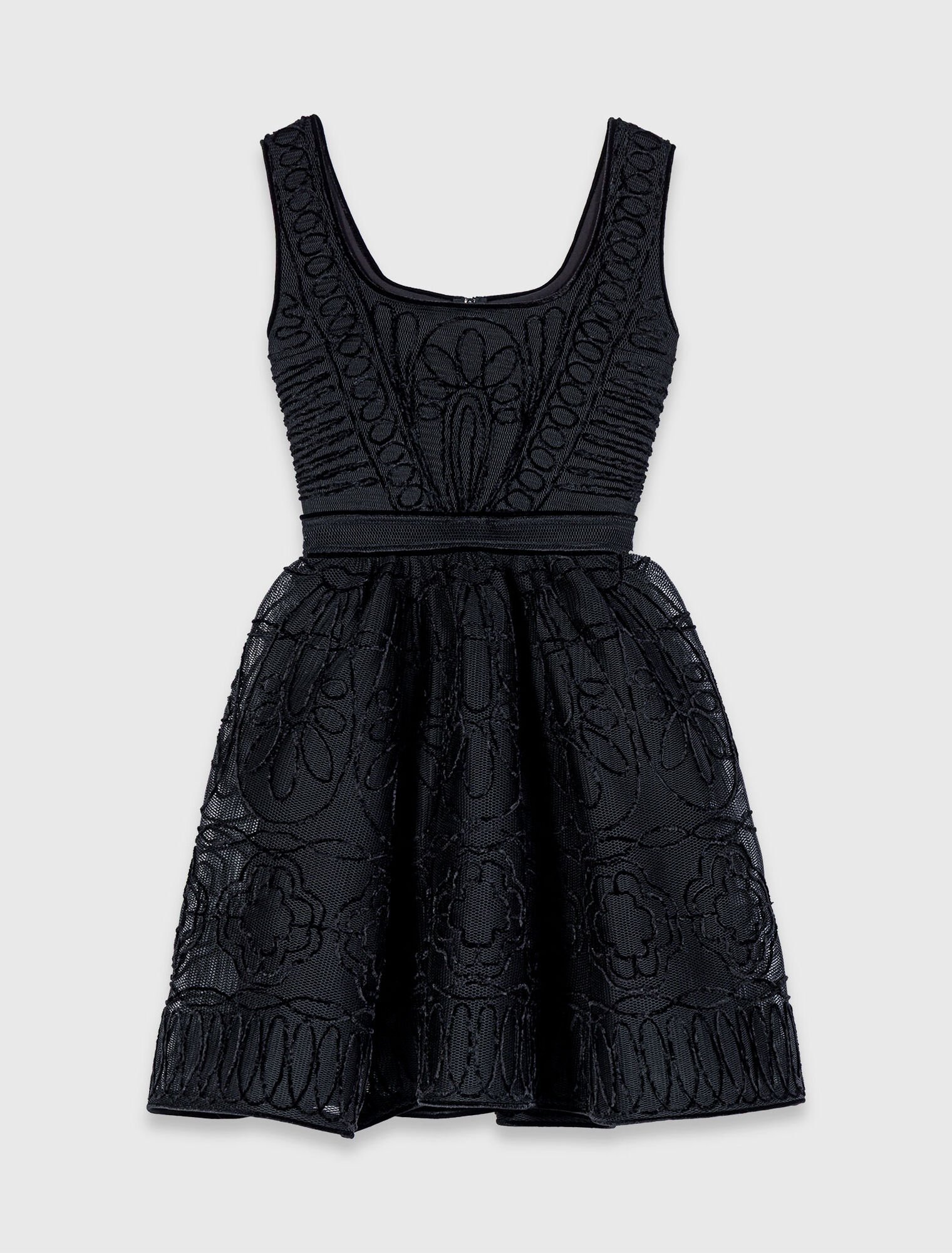 Short embroidered basket knit dress