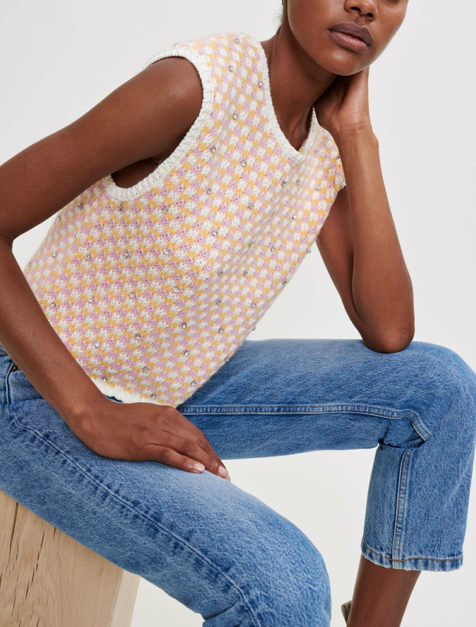 Pull en maille fantaisie et strass