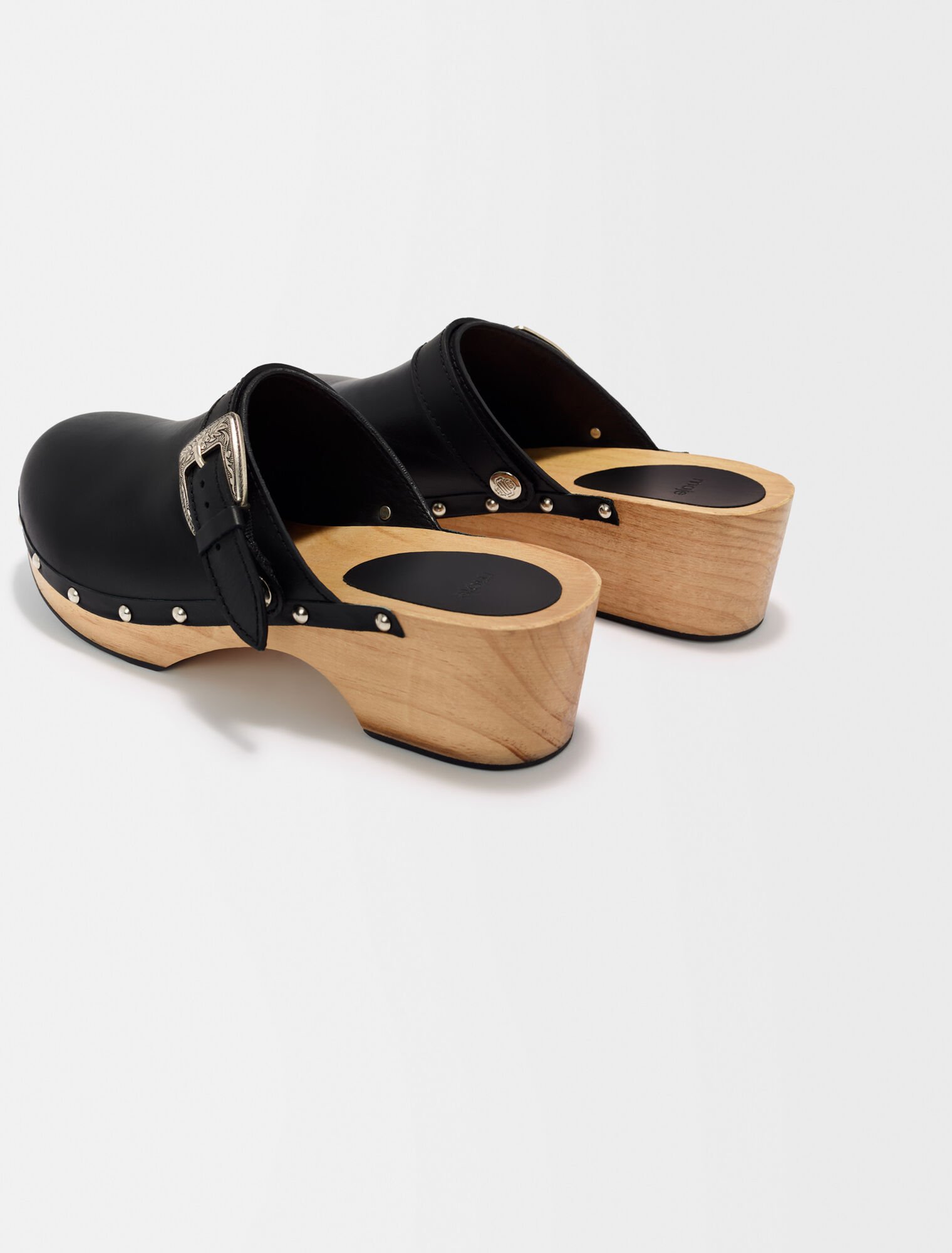 Leather clogs