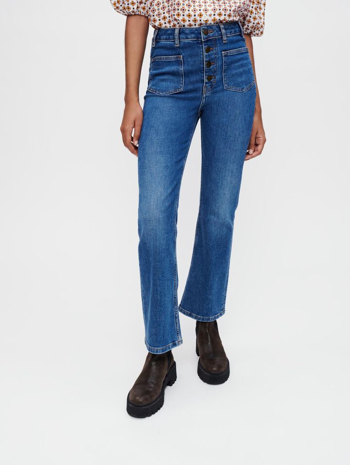 Double-pocket jeans with a slight flare