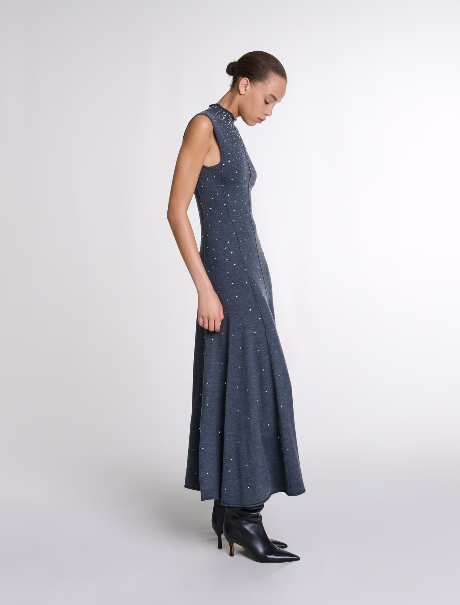 Robe longue en maille à strass