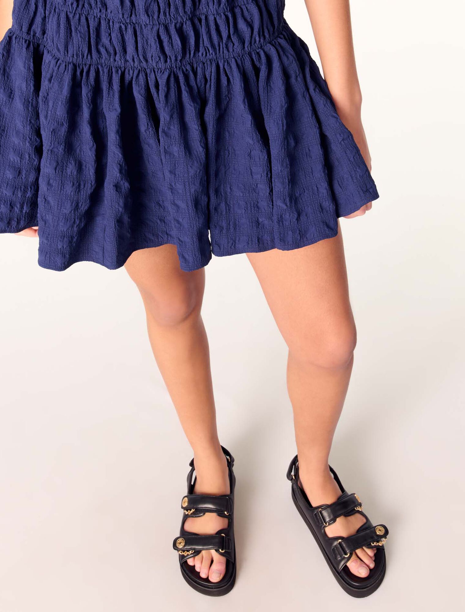 Sandales plates en cuir