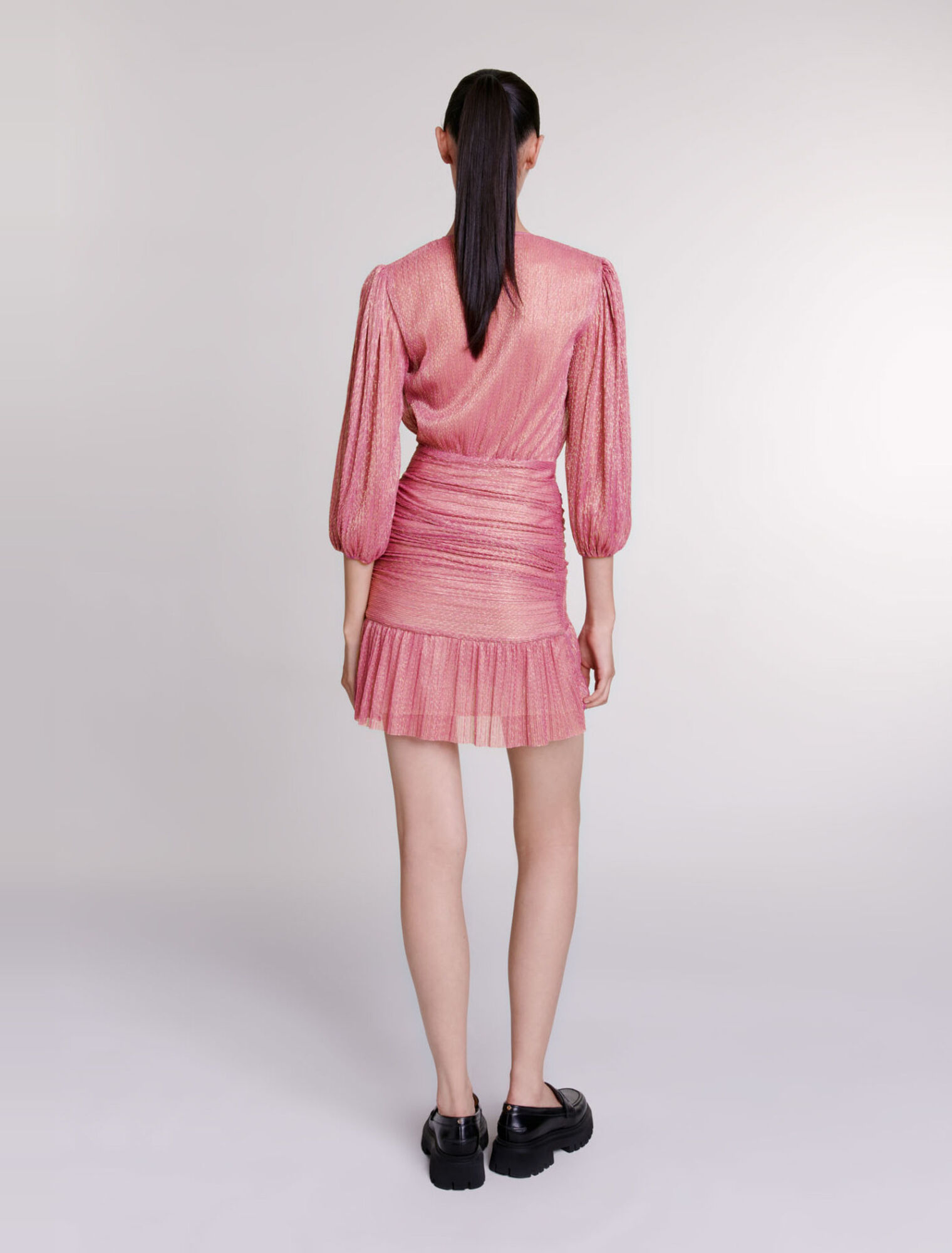 Robe courte lamée