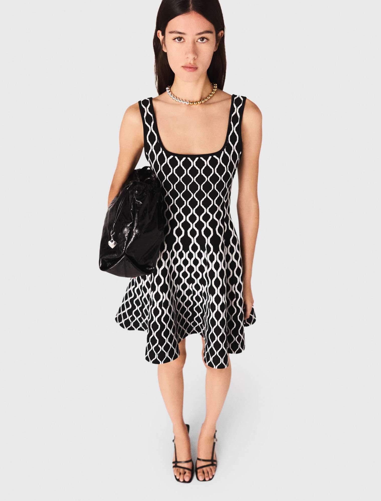 Robe courte en maille à motif