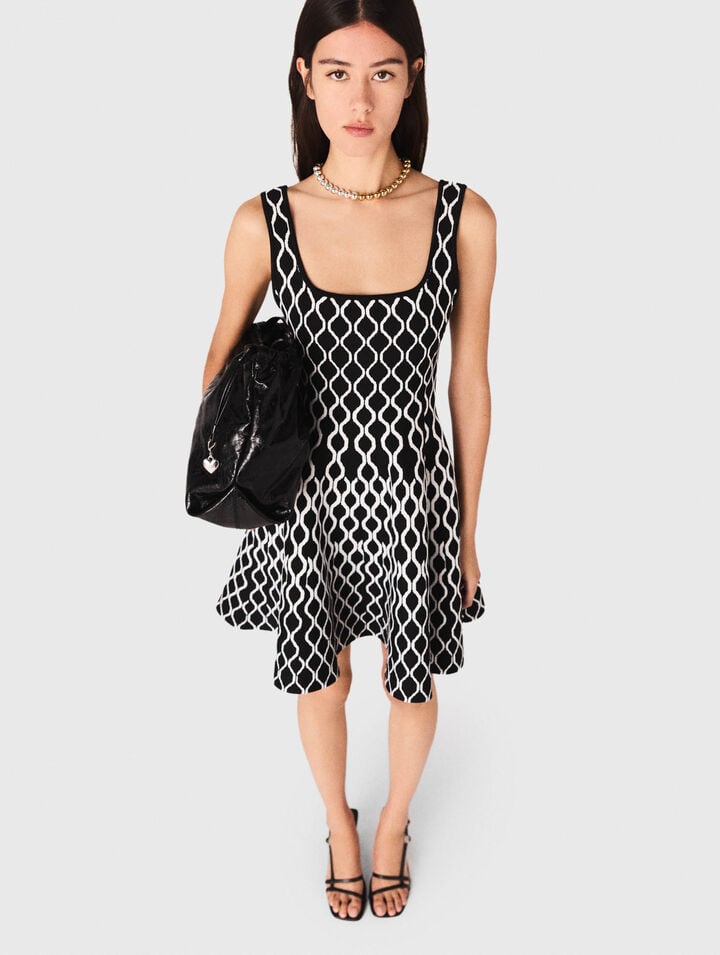 Short patterned knit dress