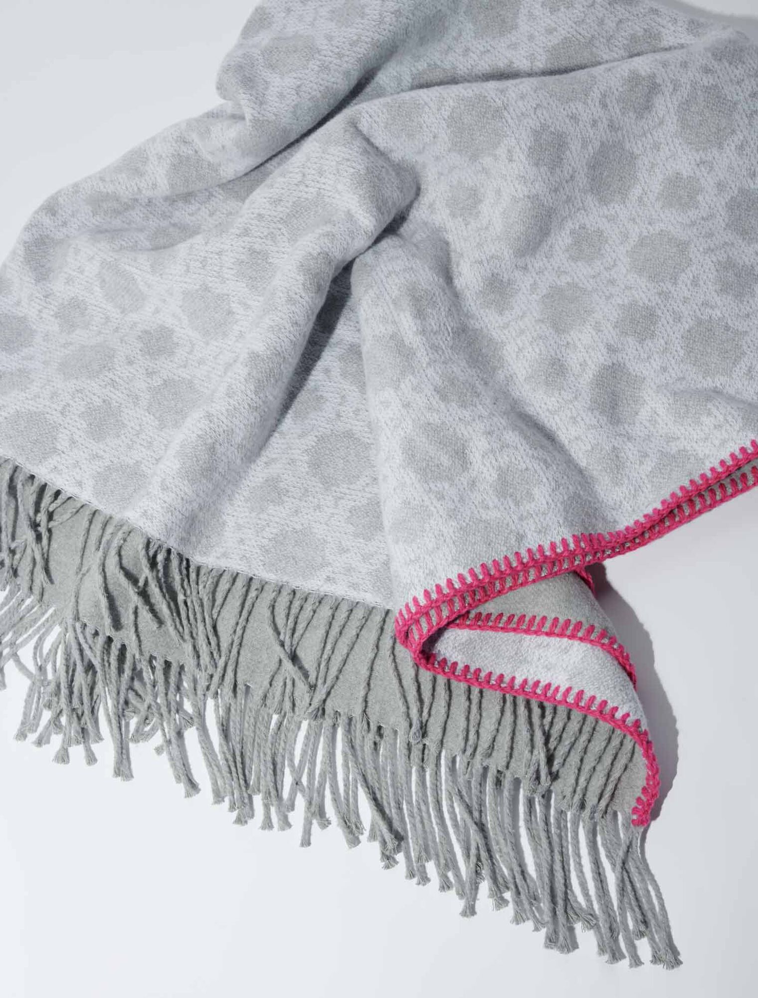 Poncho monogrammé